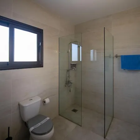 Fortuna * Ajía Nápa