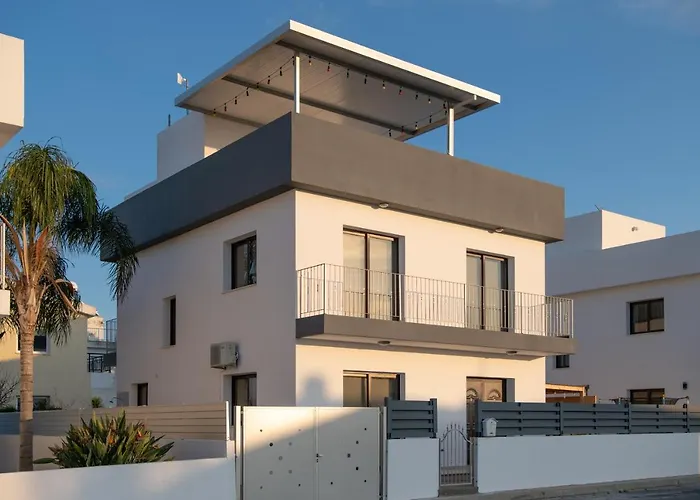 Fortuna Vila Ayia Napa